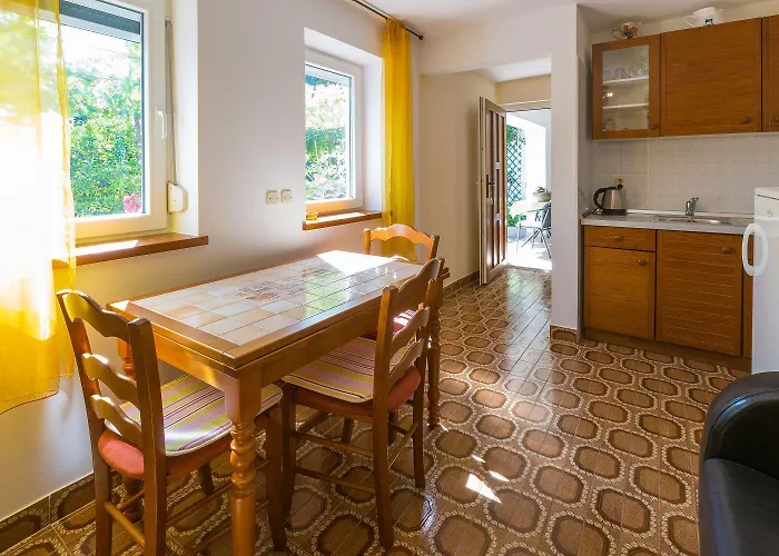 Hundefreundliches Nur 500 Meter Zum Mit Mediterraner Terrasse